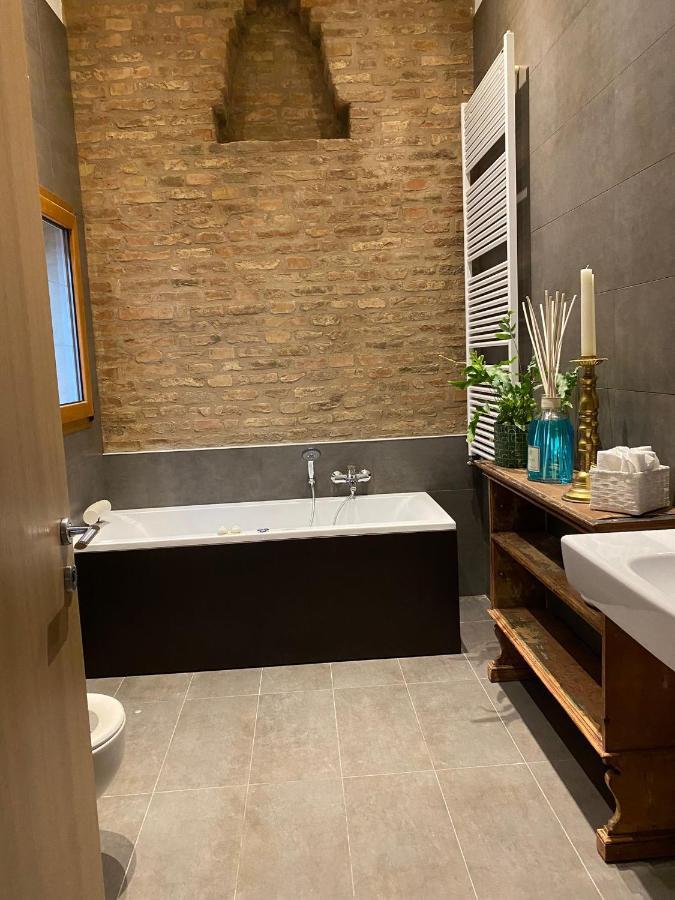 Sacrati 39 Apartment Ferrara Ngoại thất bức ảnh