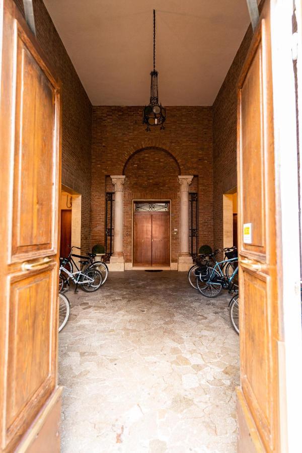Sacrati 39 Apartment Ferrara Ngoại thất bức ảnh